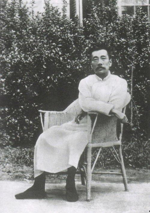 鲁迅看待吃瓜群众,鲁迅视角下的“吃瓜群众”众生相