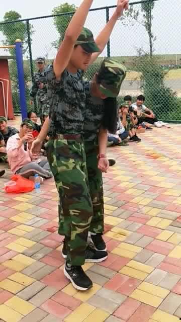 教官吃瓜群众怎么处理的,巧妙处理的智慧之道