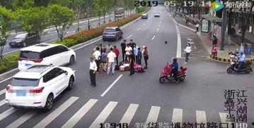 飙车撞死吃瓜群众