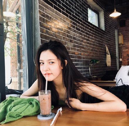 张爽作为吃瓜群众的人,吃瓜群众的酸甜苦辣人生记