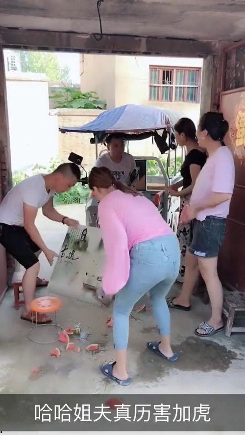 吃瓜群众尴尬场面,笑料百出，网友直呼“太真实”